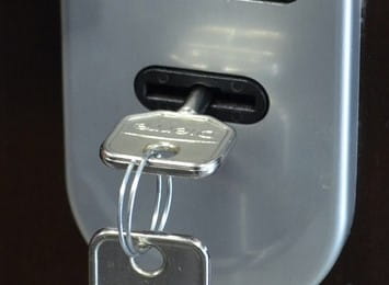 DIERRE Prowadzenie klucza do zamka